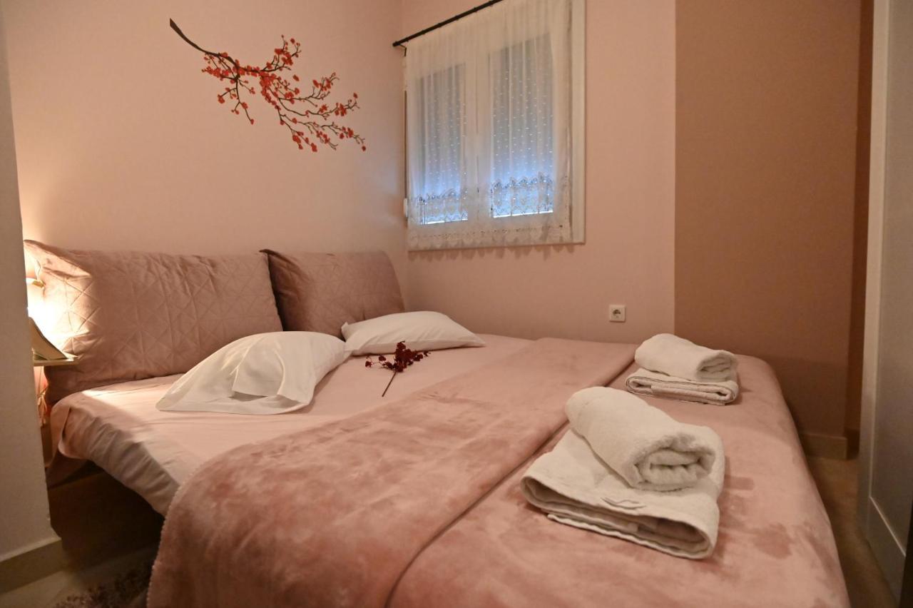 Cozy Apartment Νear Nea Paralia Of Salonicco Esterno foto